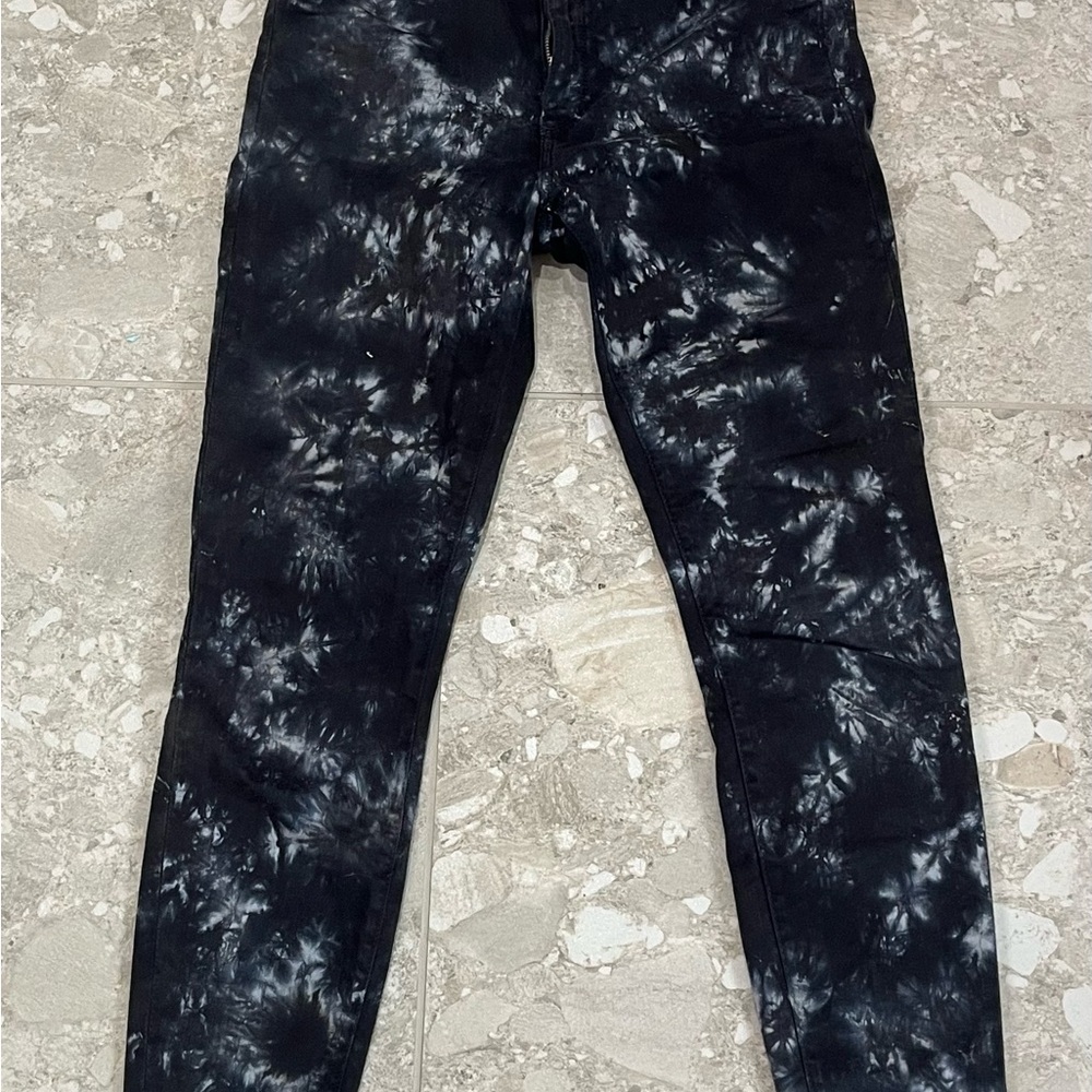 Black Orchid Los Angeles | Size: 28 | Black & white tie die straight jeans